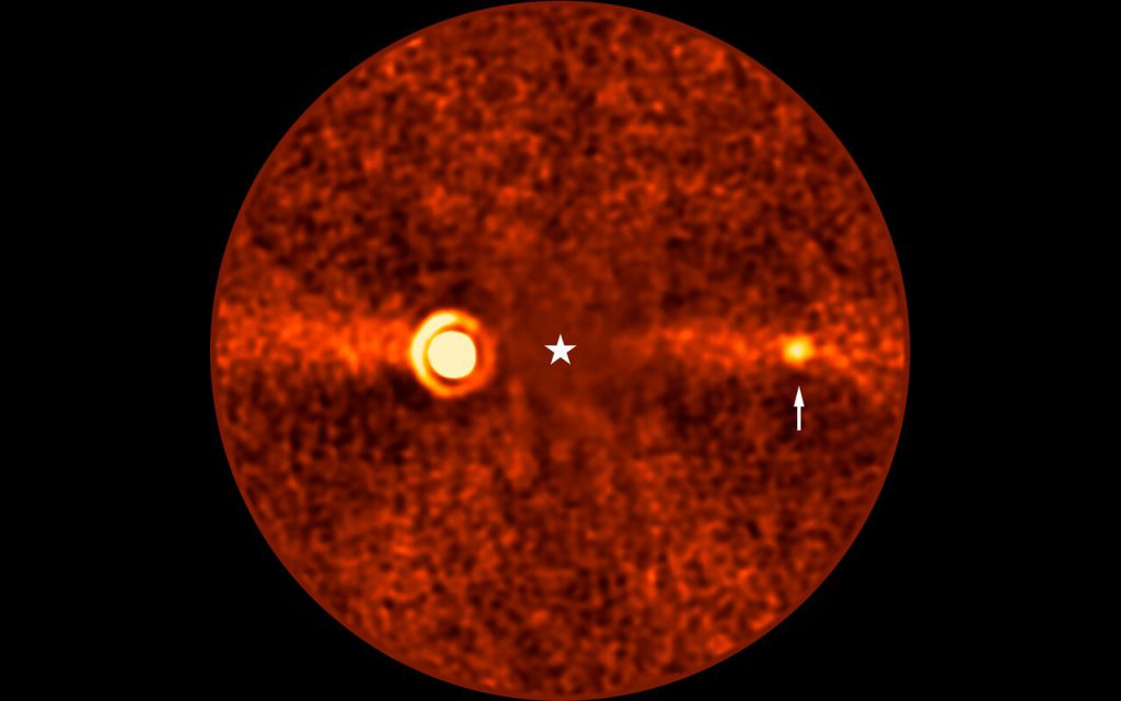 ERIS trova Beta Pictoris d, il pianeta meno luminoso mai fotografato dalla Terra